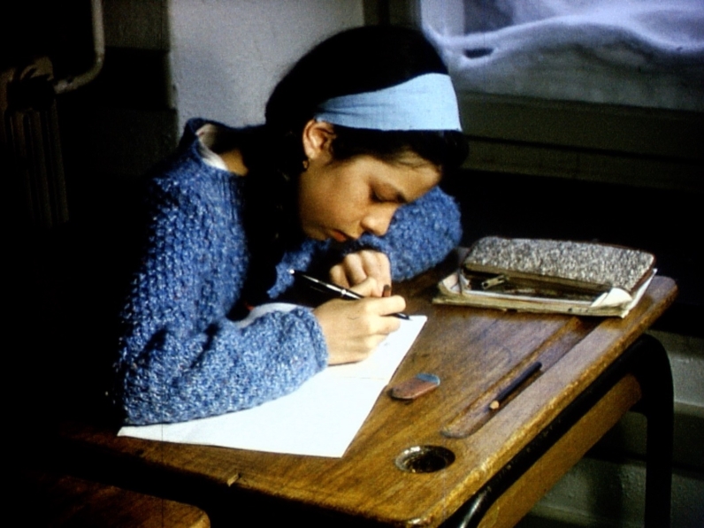 "Sur les banc de l'école" - A l'école.