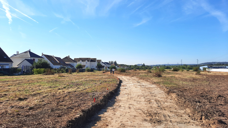 Classées Espace Naturel Sensible, les anciennes parcelles agricoles de Villiers-sur-Orge vont devenir une coulée verte. Ici, une étape du chantier.