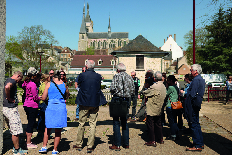 Un atelier en marchant pour renouer avec une vision de la ville. Action menée en 2022