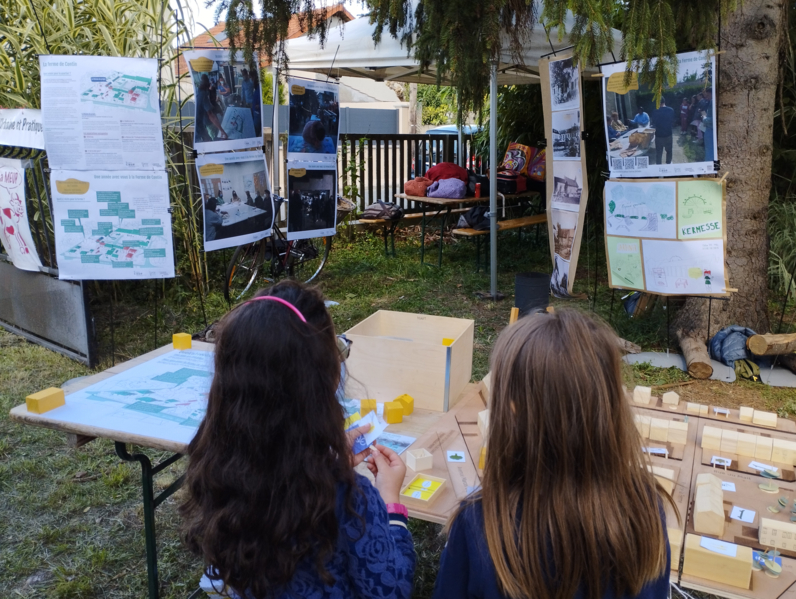 Autour du stand du CAUE de l'Essonne