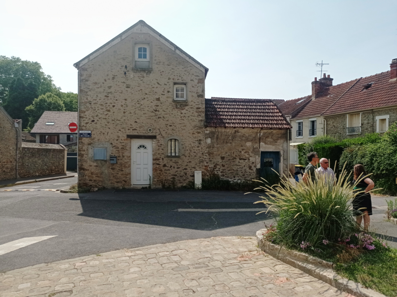 Vue depuis la place de l’église. Action menée en 2023 - 2024