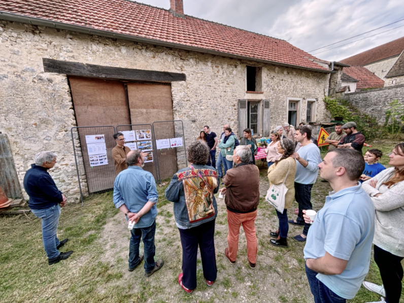 L’atelier de concertation public a été organisé à l’occasion de la fête des voisins. 
Action menée en 2023 - 2024
