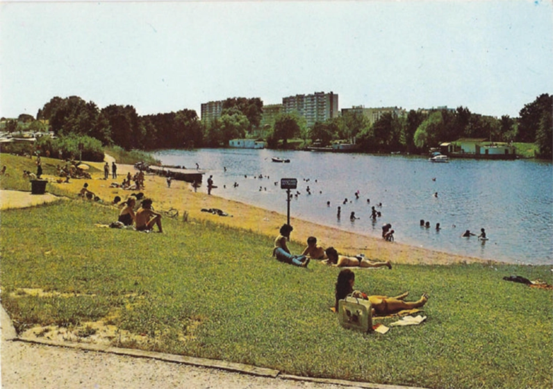 Le Port aux Cerises érigée sur d'anciennes sablières, à Draveil, et les immeubles du quai Gambetta, à Juvisy-sur-Orge, années 1980.