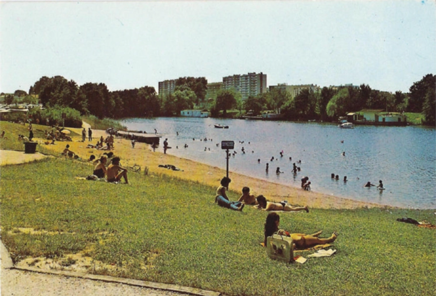 Le Port aux Cerises érigée sur d'anciennes sablières, à Draveil, et les immeubles du quai Gambetta, à Juvisy-sur-Orge, années 1980.