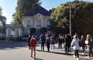 Dès la rentrée de septembre 2021, les étudiants de l'ENSPM font une visite de terrain à Dourdan.