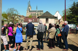 Un atelier en marchant pour renouer avec une vision de la ville. Action menée en 2022