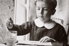 "Sur les banc de l'école" - L'écolier RC