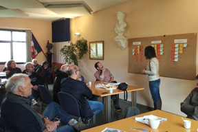 Lors de l’atelier en salle, les élus de Chalo-Saint-Mars abordent les problématiques liées à la révision du PLU.