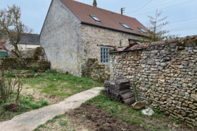 Vue intérieure de la parcelle.