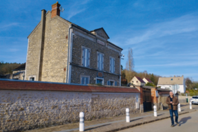 Le bâtiment de l’ancienne école est en cours de reconversion afin d’accueillir une nouvelle activité.