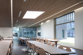 Opération de restructuration partielle et d'extension du lycée Robert Doisneau à Corbeil-Essonnes.